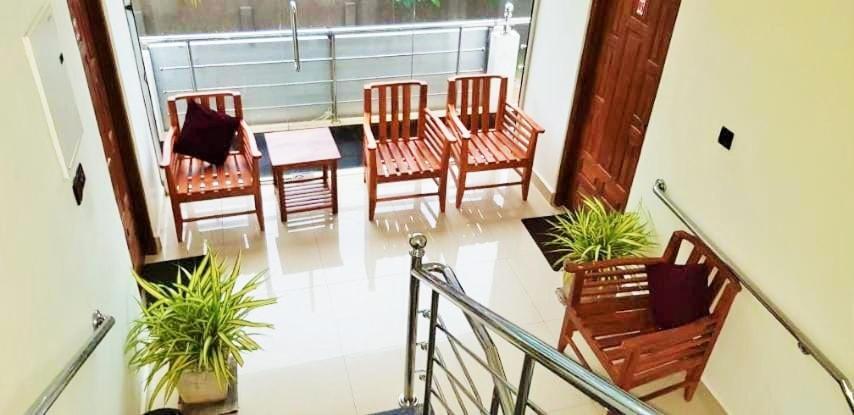 Luxury Everest Hotel ตรินโคมาลี ภายนอก รูปภาพ
